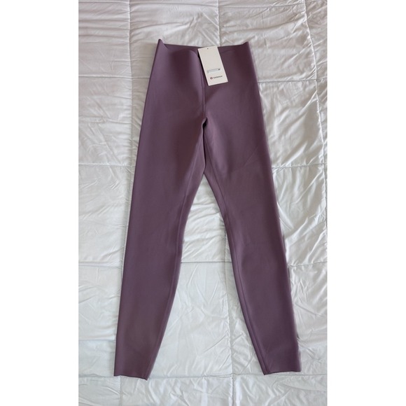 NEW Lululemon GLOW UP HR TIGHT 28" Size 8  Lavender Lux Workout Shaping NWT - Picture 1 of 10